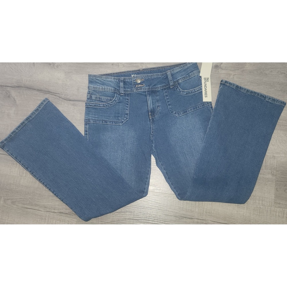 No Boundaries Womens Flare bootcut Medium Wash Double Button Blue Denim Pants